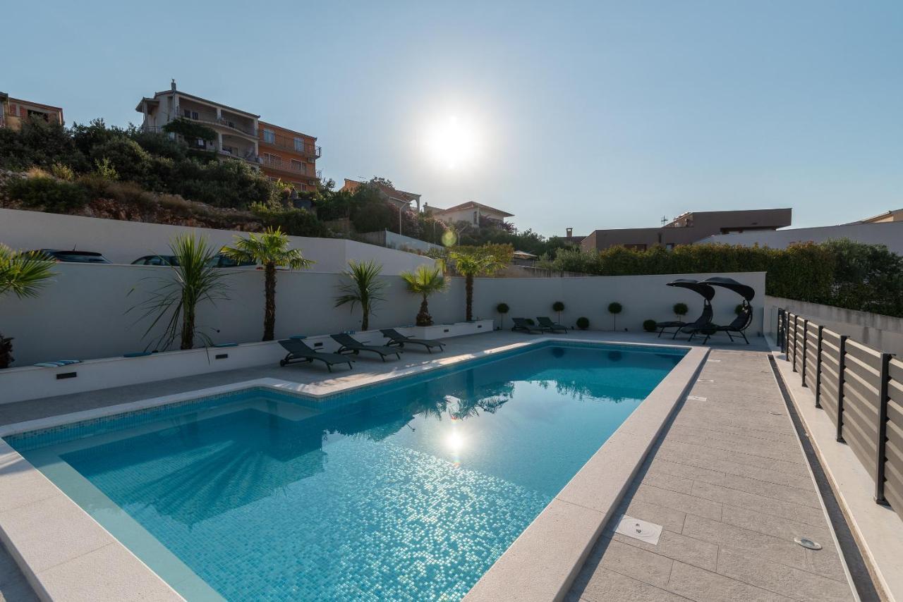 Apartments Vrania Seget Vranjica Bagian luar foto