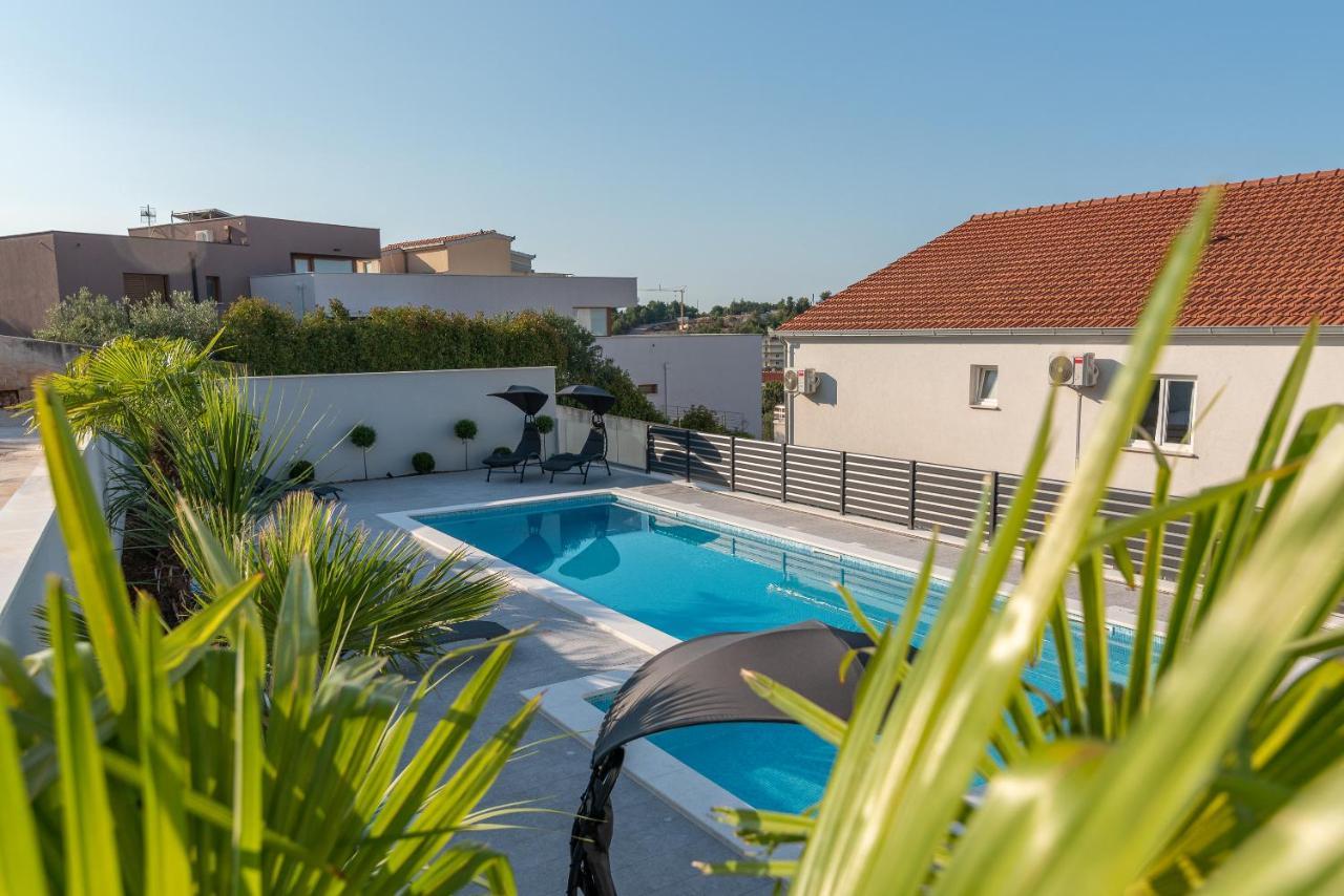 Apartments Vrania Seget Vranjica Bagian luar foto
