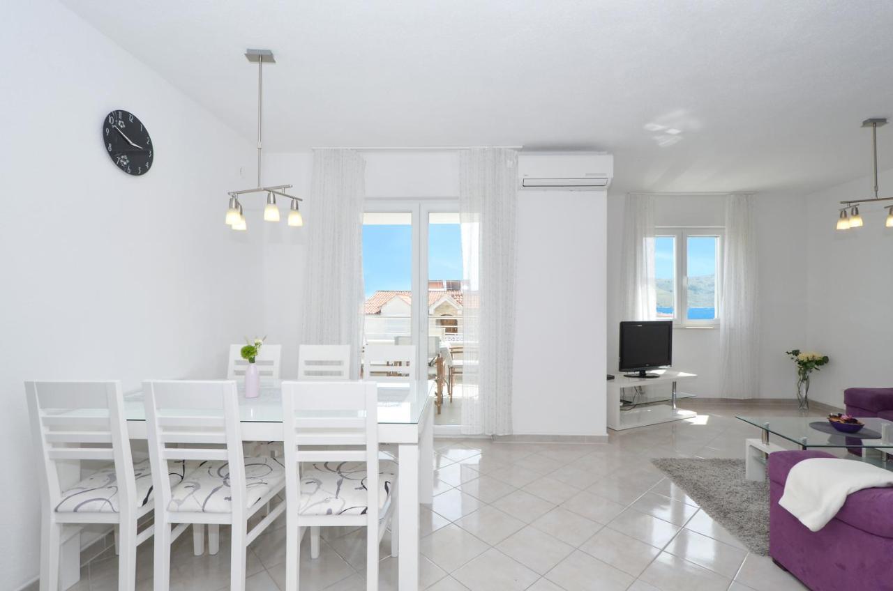 Apartments Vrania Seget Vranjica Bagian luar foto