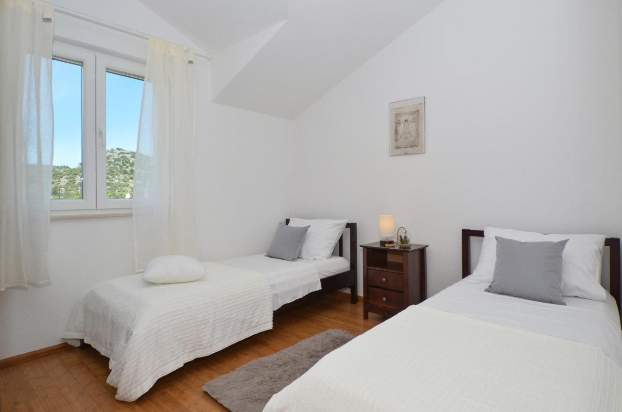 Apartments Vrania Seget Vranjica Bagian luar foto