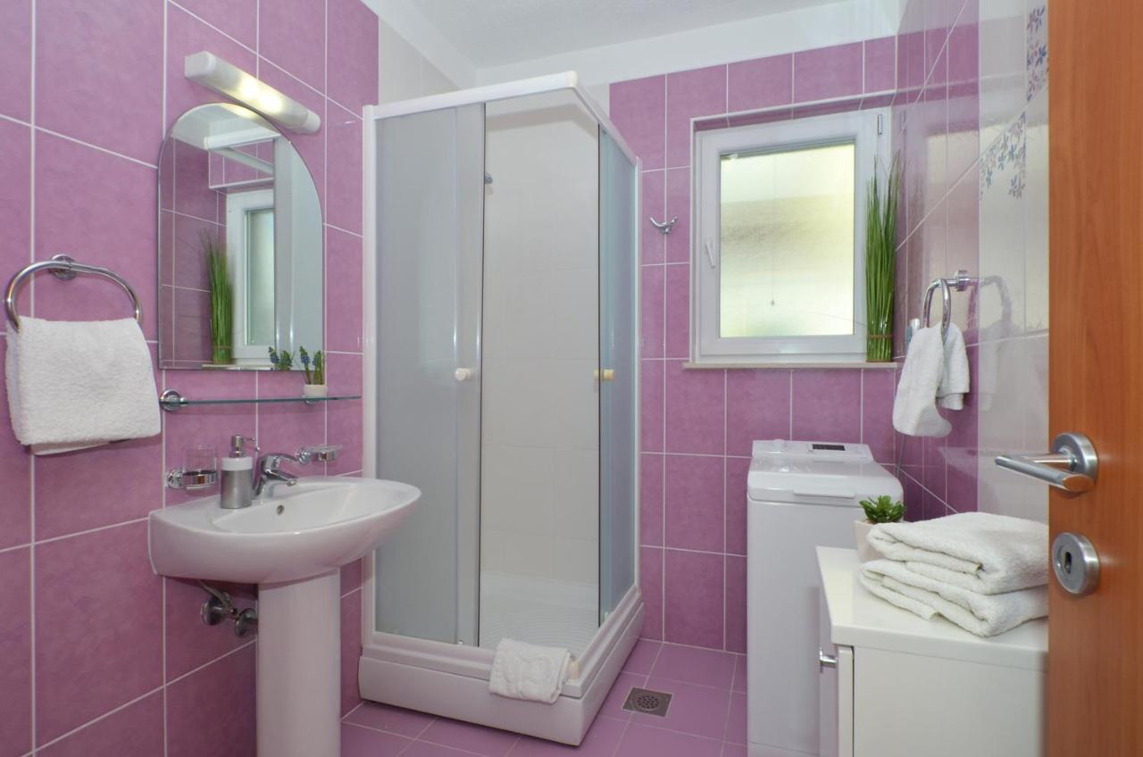 Apartments Vrania Seget Vranjica Bagian luar foto