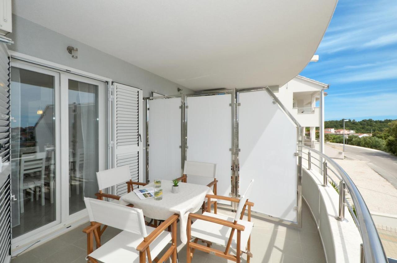 Apartments Vrania Seget Vranjica Bagian luar foto