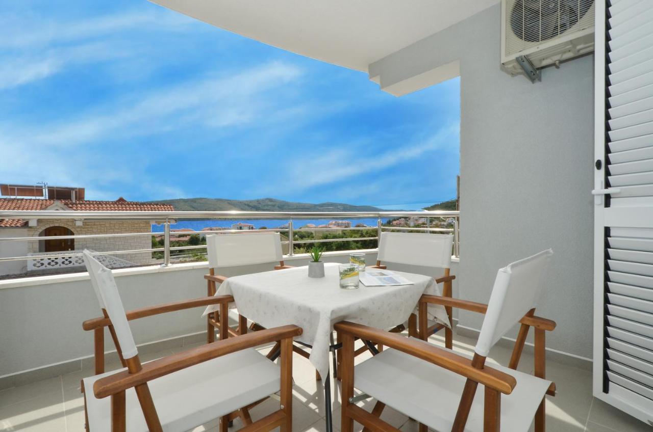 Apartments Vrania Seget Vranjica Bagian luar foto
