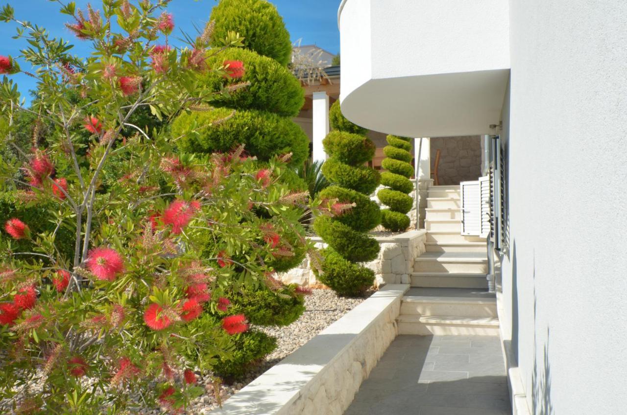 Apartments Vrania Seget Vranjica Bagian luar foto