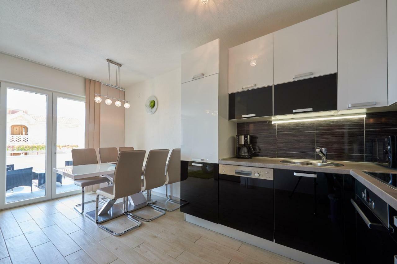 Apartments Vrania Seget Vranjica Bagian luar foto