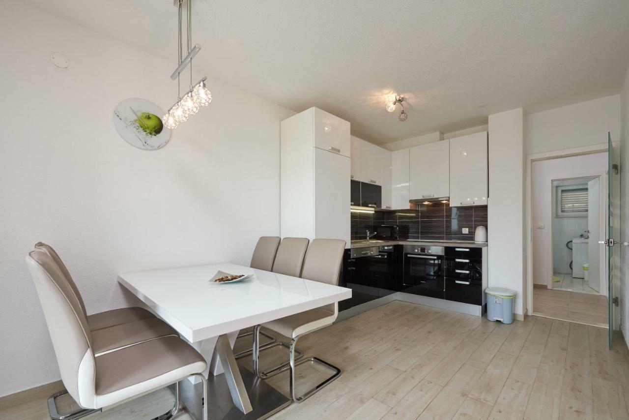 Apartments Vrania Seget Vranjica Bagian luar foto