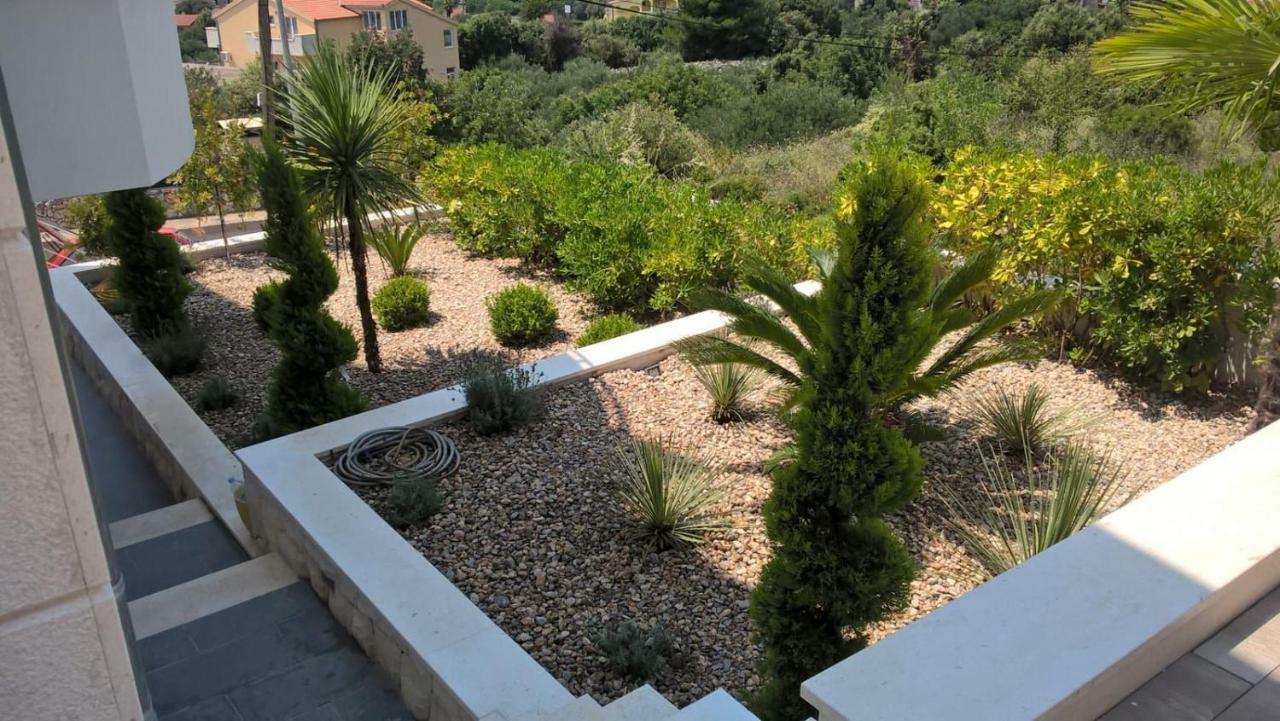 Apartments Vrania Seget Vranjica Bagian luar foto