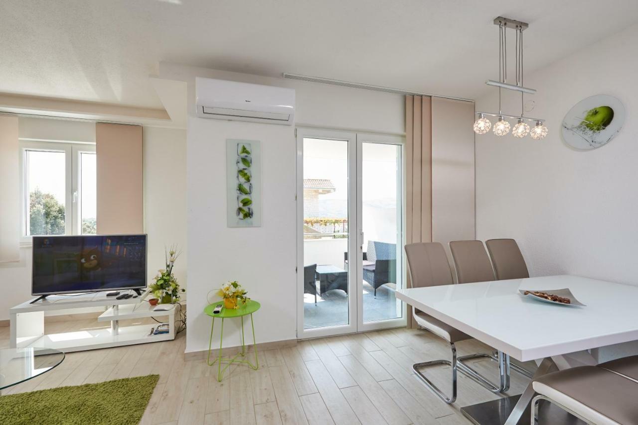 Apartments Vrania Seget Vranjica Bagian luar foto